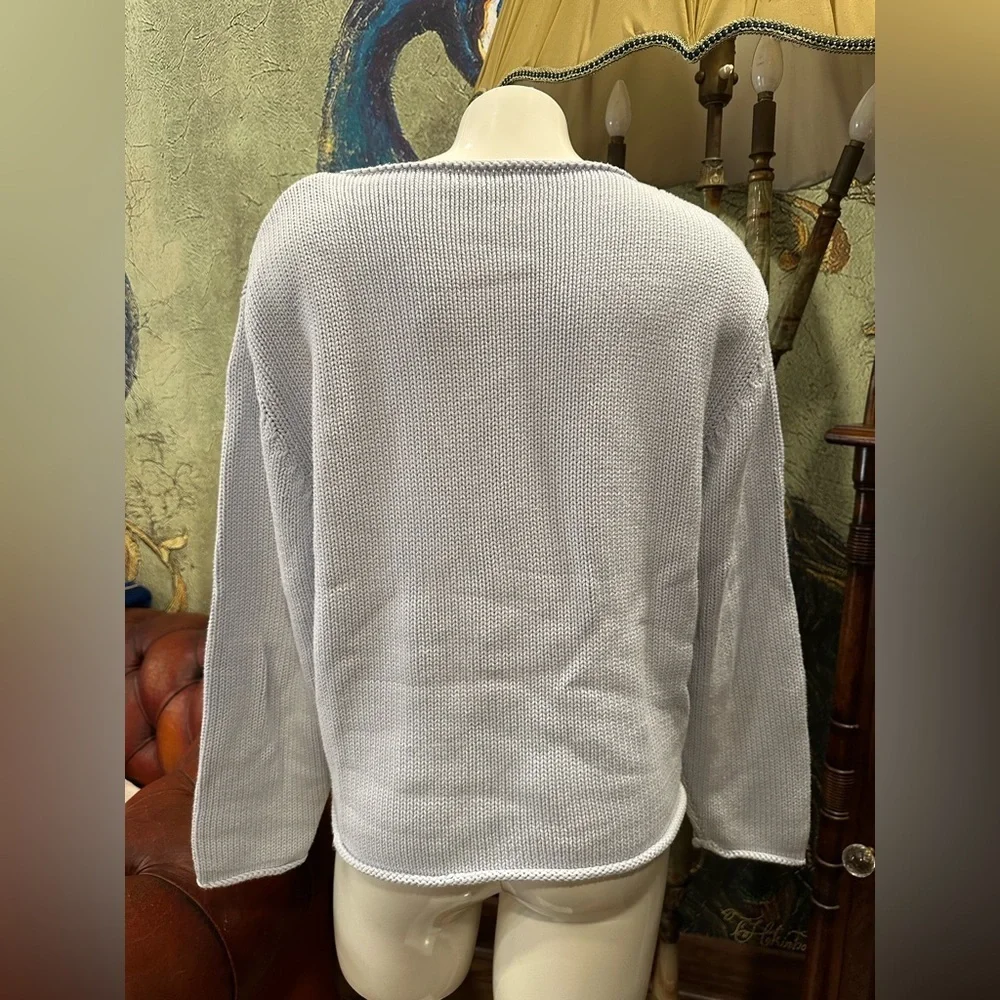 GUC JAKE* S baby blue cotton long sleeve sweater round neck